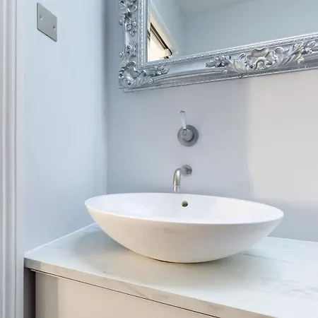 Stunning Flat In Notting Hill With Roof Top London Exterior photo